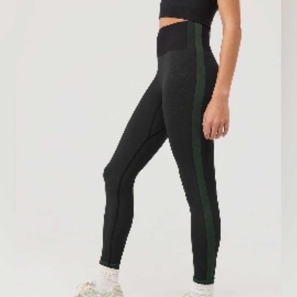 Outdoor Voices SeamlessSmooth 7/8 Leggings
